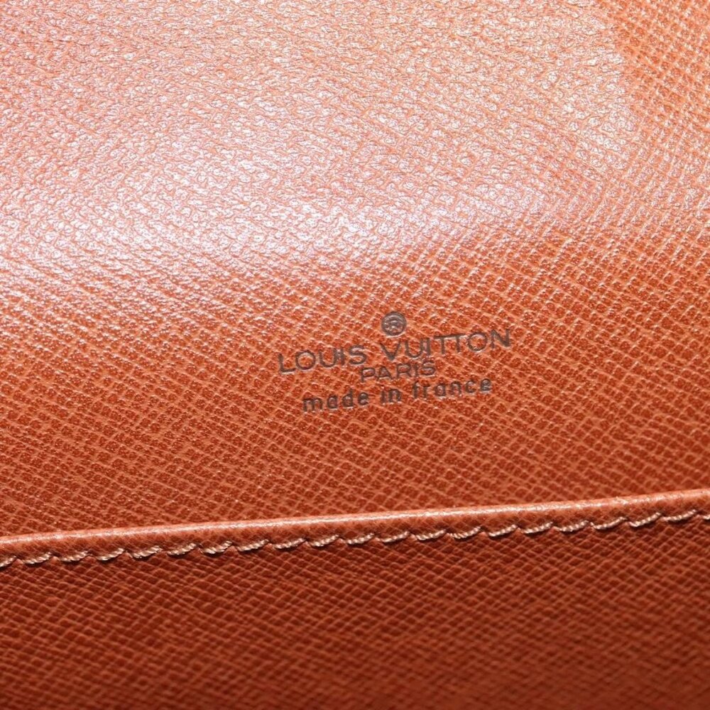 Authentic Louis Vuitton Chaillot Monogram Clutch | LV Vintage Canvas Pouch Bag - Picture 13 of 15